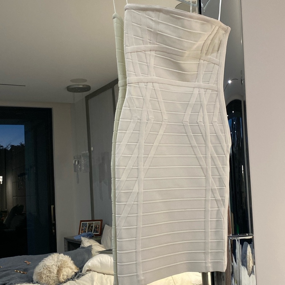 Women’s dress - Picture 1 of 11